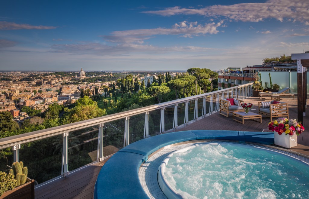 Rome Cavalieri, A Waldorf Astoria Hotel - Penthouse Suite Rooftop Terrace