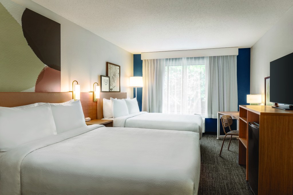 Spark by Hilton Mystic Groton - Double Queen Guest Room