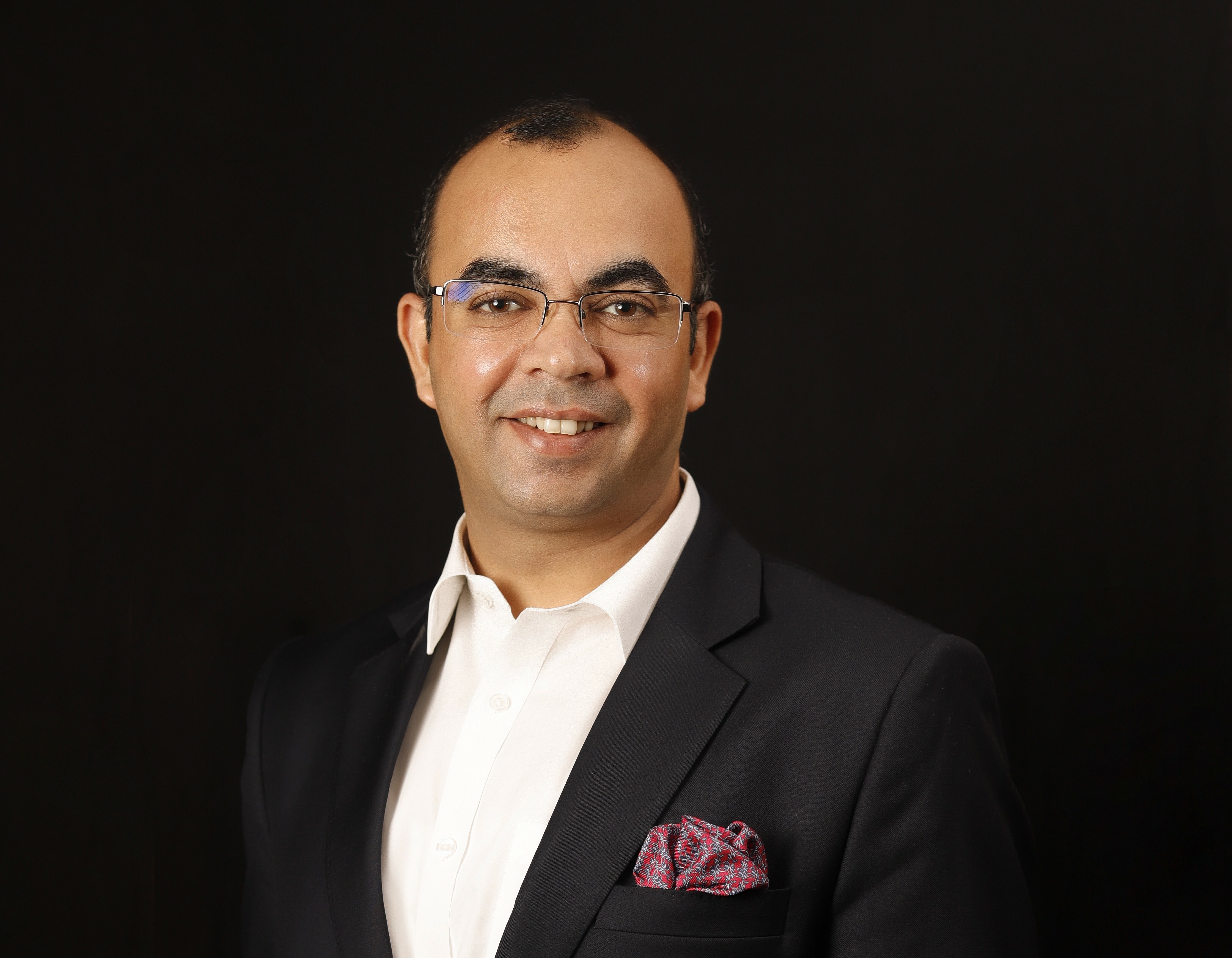 Zubin Saxena headshot Hilton India