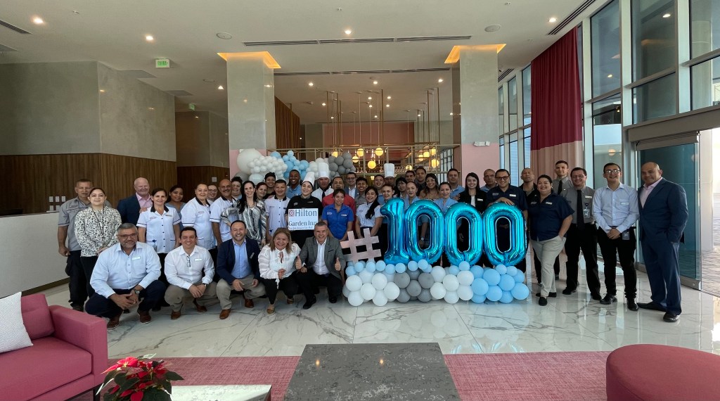 Hilton Garden Inn San Jose Airport City Mall Team Members celebrate with 1000th Balloons