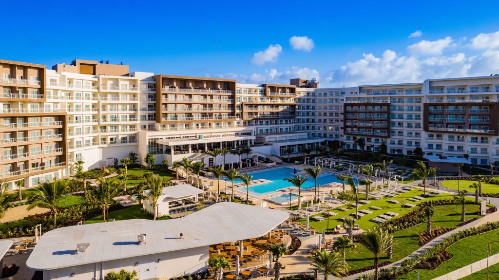 Embassy Suites by Hilton Aruba - Exterior