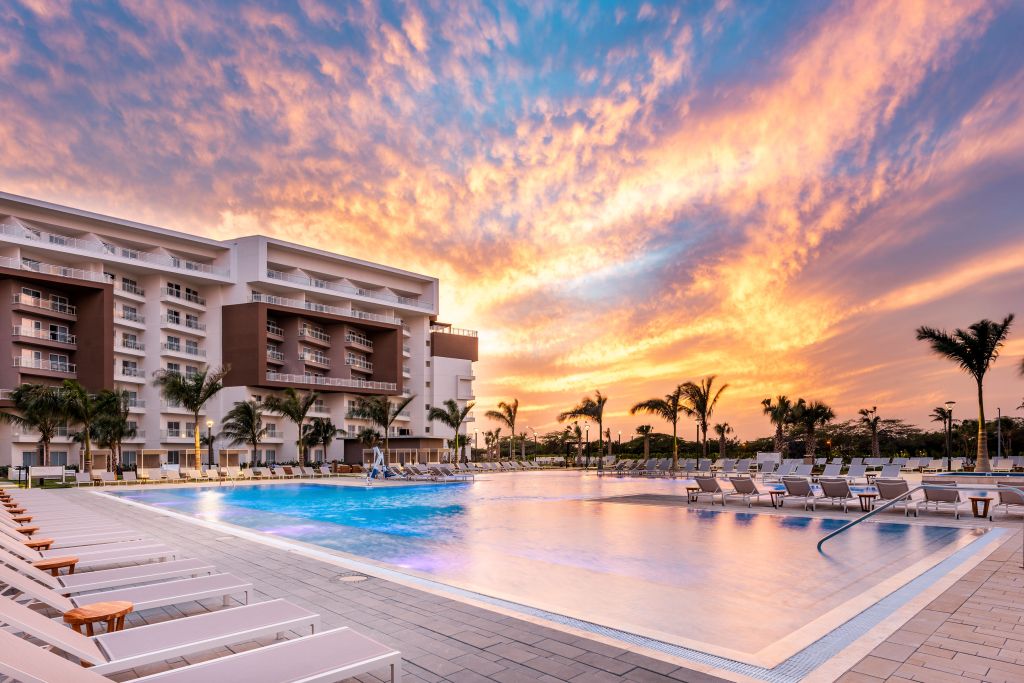 Embassy Suites by Hilton Aruba - Pool
