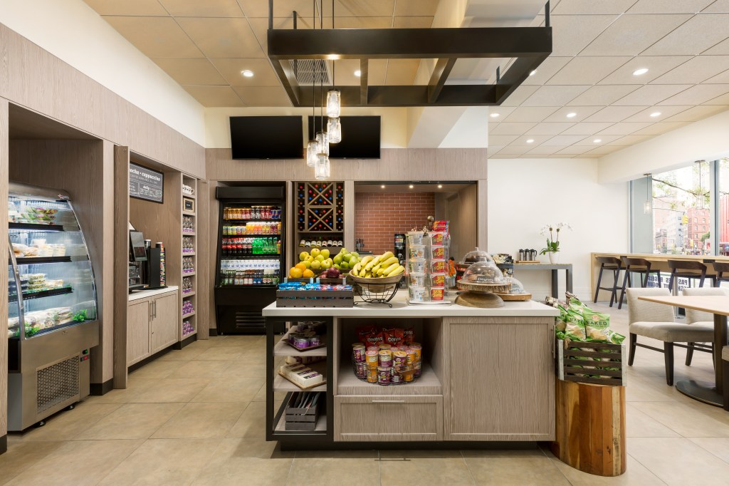 Hilton Garden Inn - Grab-and-Go Market