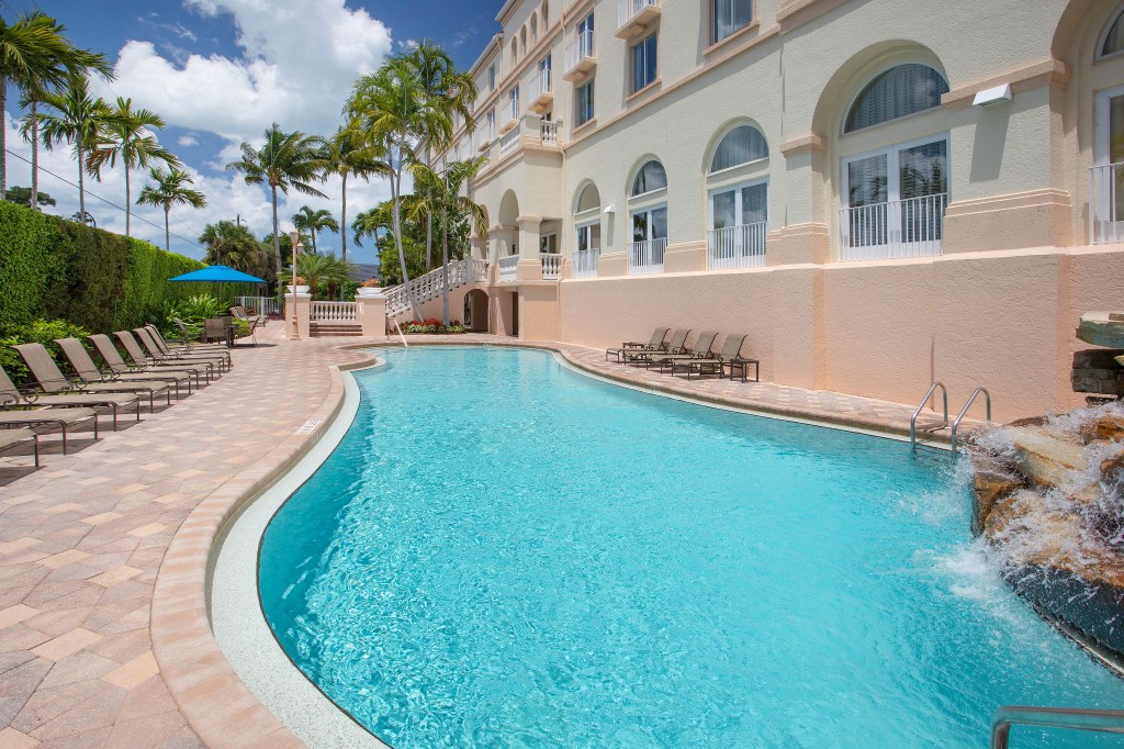 Hilton Naples - Pool