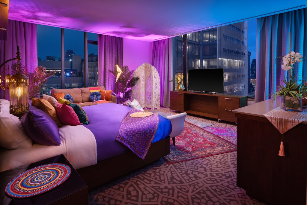 Hilton New York Times Square - Aladdin’s Times Square Palace Suite