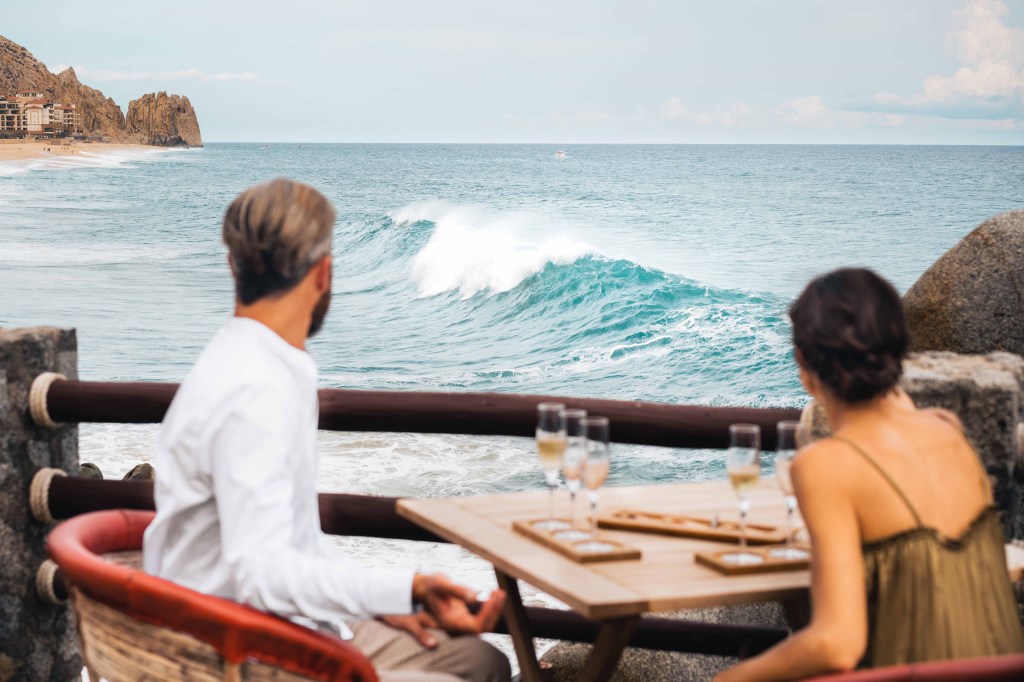 Waldorf Astoria Los Cabos Pedregal - Couple Dining