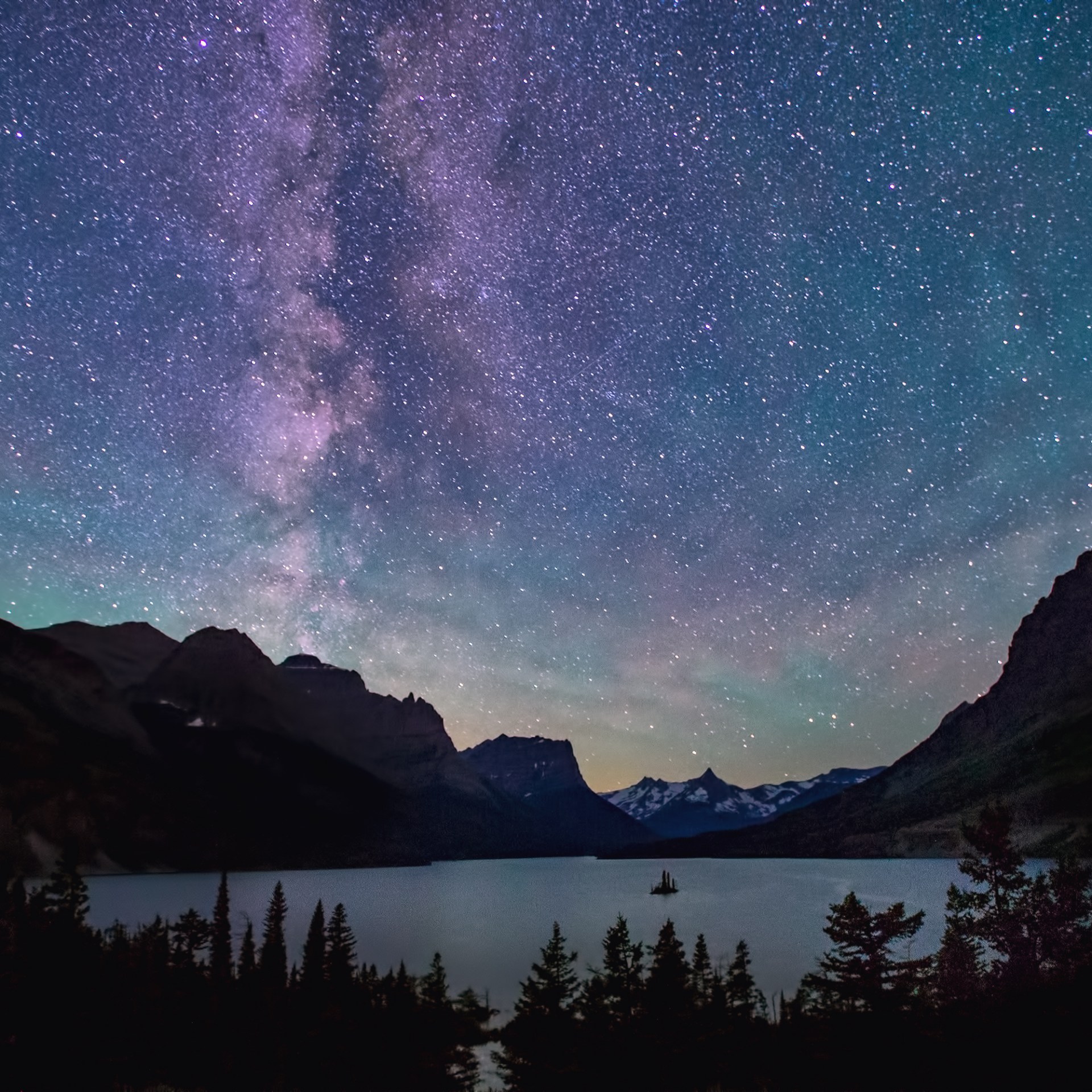 milky way above saint mary lake in glacier national park, montana - Photo Credit: FloridaStock/Shutterstock