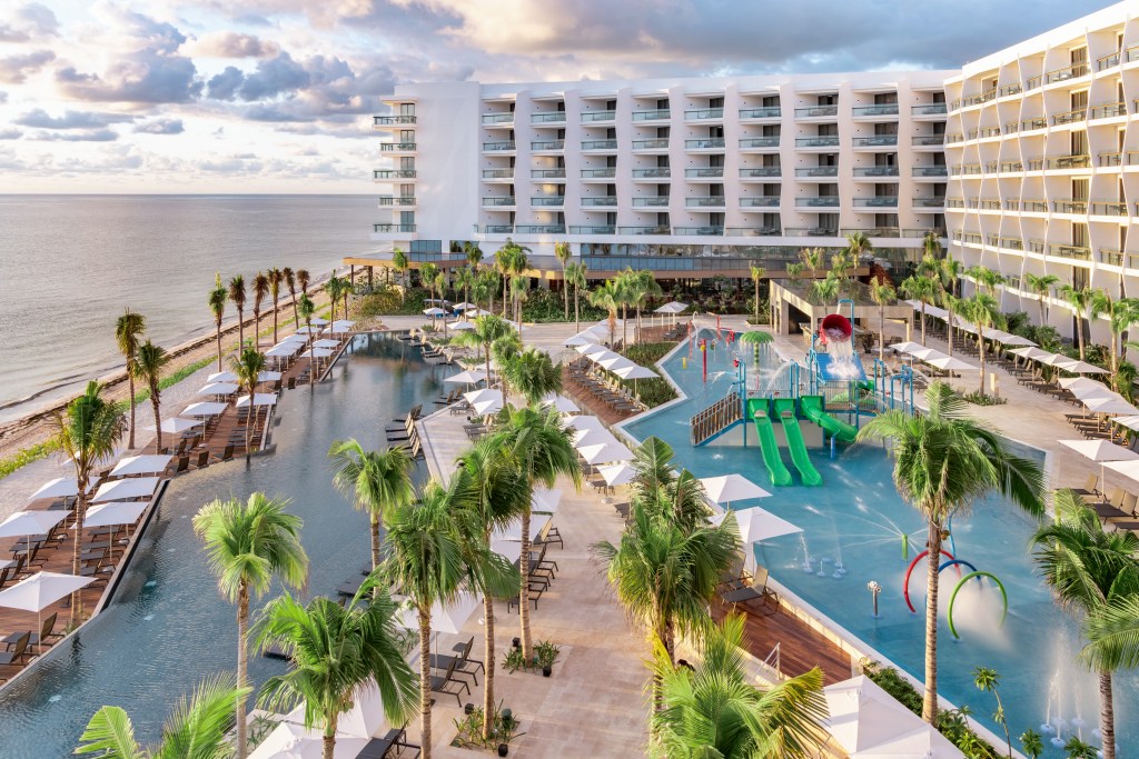 Hilton Cancun, an All-Inclusive Resort - Family Pools