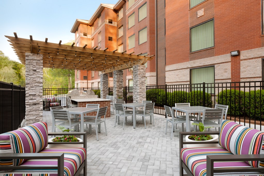 Homewood Suites by Hilton Williamsburg - Patio