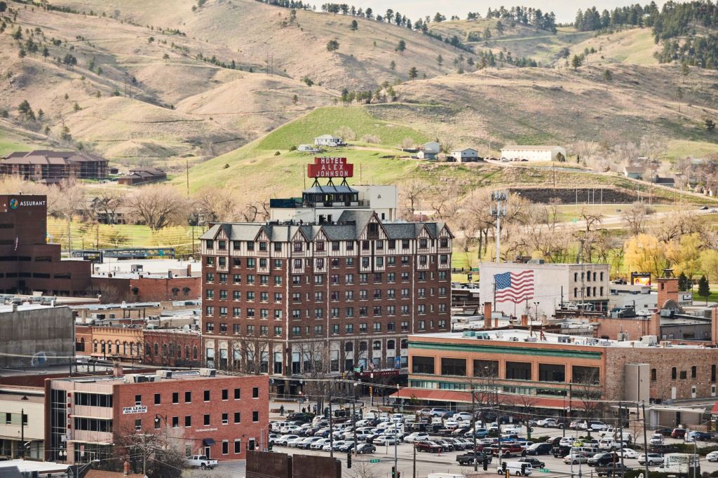 Hotel Alex Johnson Rapid City, Curio Collection by Hilton - Aerial Exterior