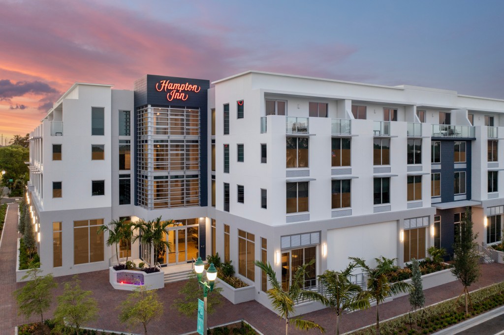 Hampton Inn by Hilton Delray Beach Exterior Aerial view