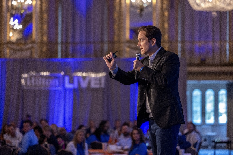 Jason Dorsey speaking at HiltonLIVE Chicago 2024