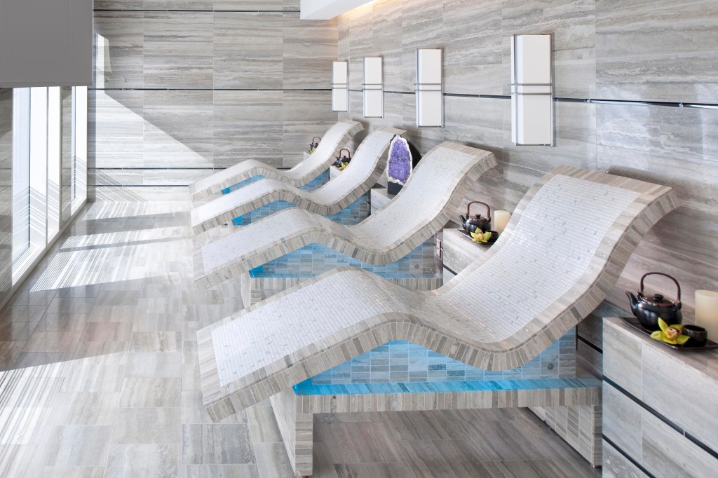 Waldorf Astoria Las Vegas Spa, Tepadarium, lounch seating