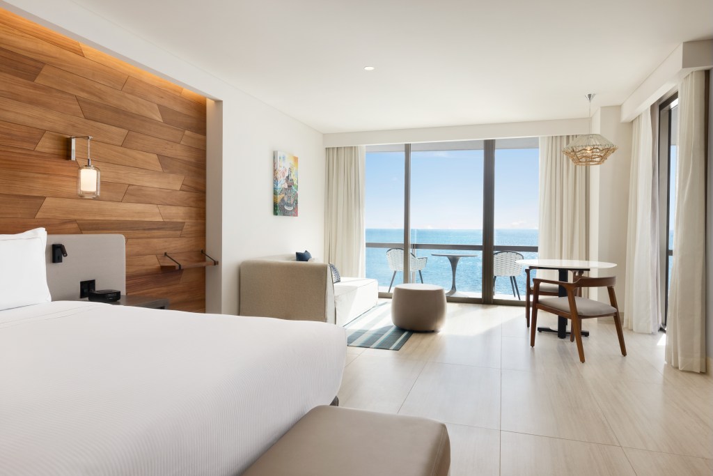 Hilton Cancun, an All-Inclusive Resort - Ocean View Corner One King Guest Room