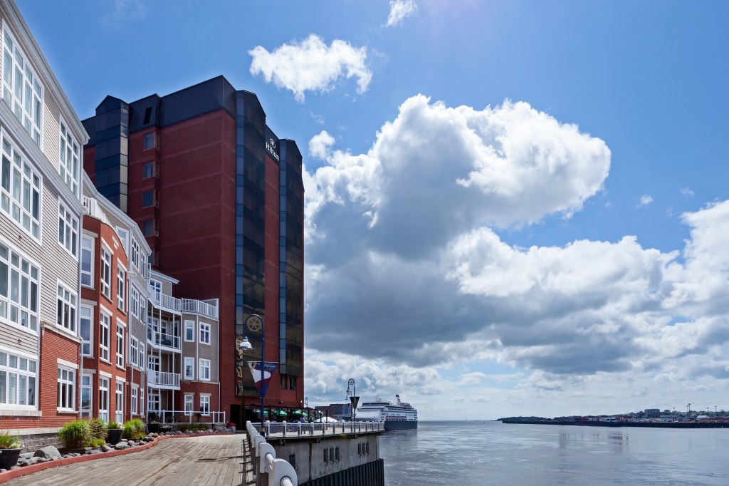The exterior of the Hilton Satin John