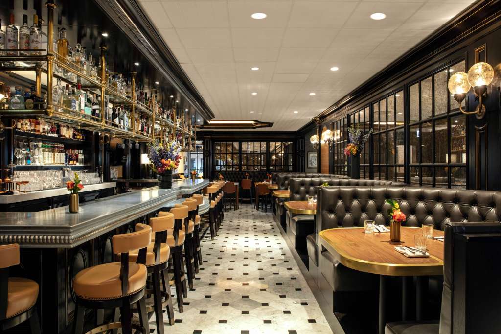 Waldorf Astoria Chicago Brass Tack, Bar seating next to bench bar side seating area