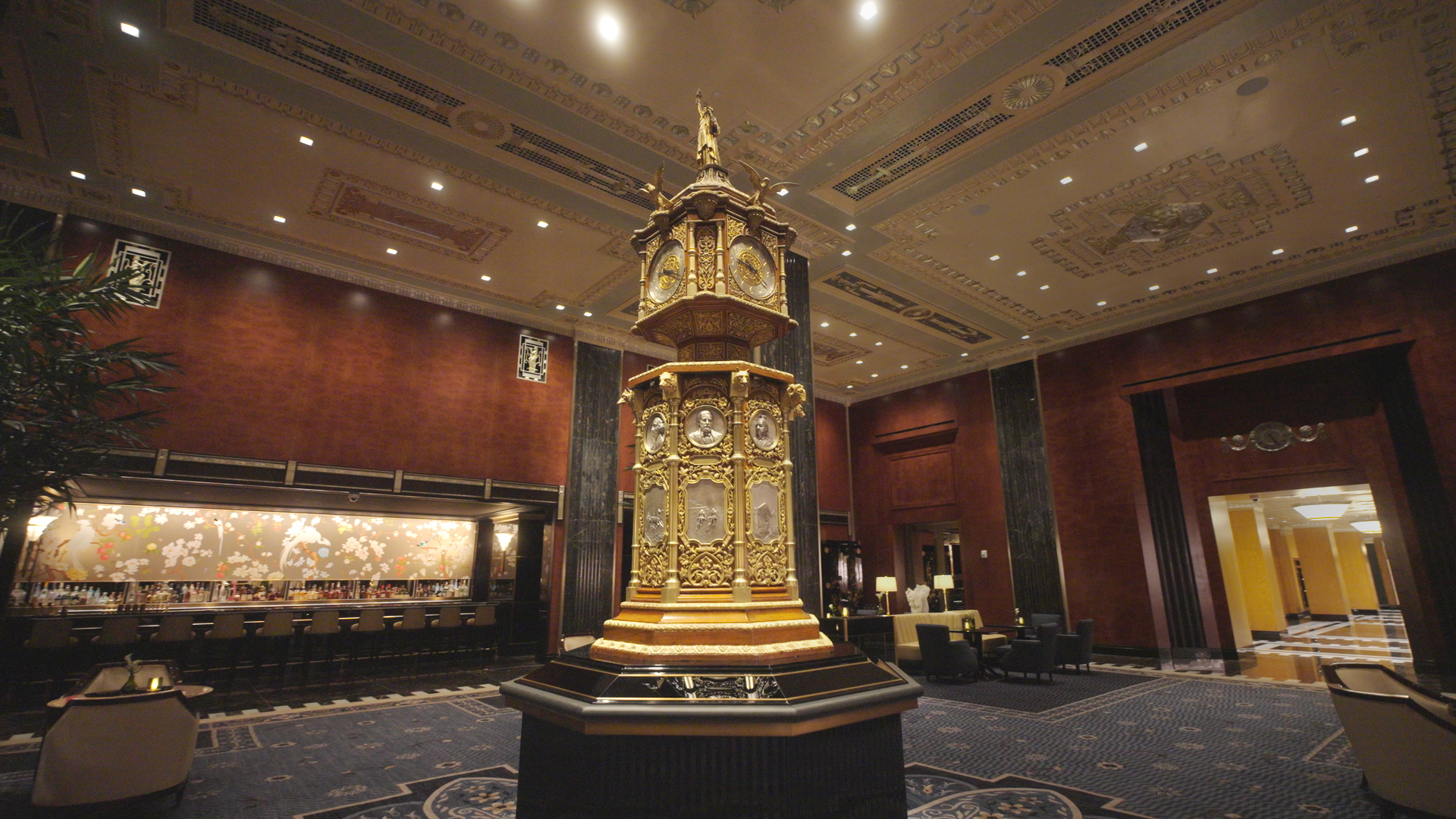 Waldorf Astoria New York lobby clock