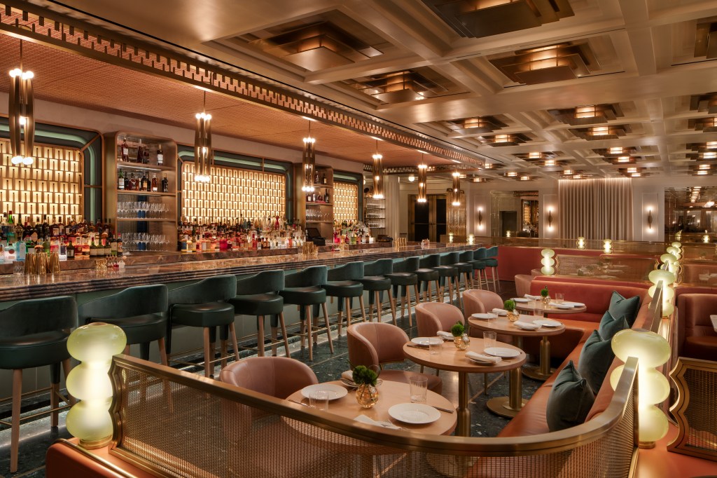 Waldorf Astoria New York Lex Yard Credit Waldorf Astoria New York, American brasserie, casually elegant dining room and lively bar, green bar stools, colorful dining seating area