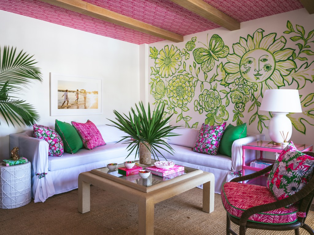 Casa Marina Key West, Curio Collection by Hilton - Double Queen “Stay Like Lilly” Suite - Living Room