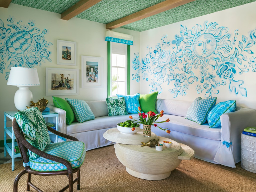 Casa Marina Key West, Curio Collection by Hilton - King “Stay Like Lilly” Suite - Living Room